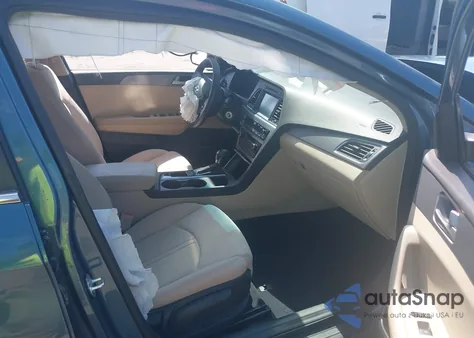 2017 Hyundai Sonata Se z USA, uszkodzony, nr VIN 5NPE24AF4HH586825